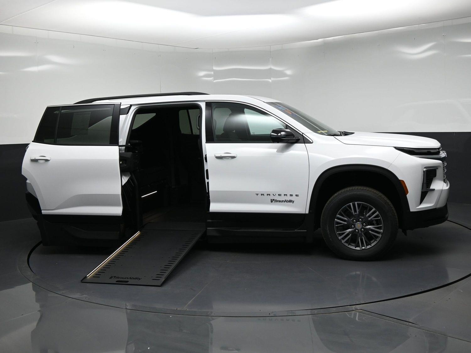 New 2026 Chevrolet Traverse 1LT