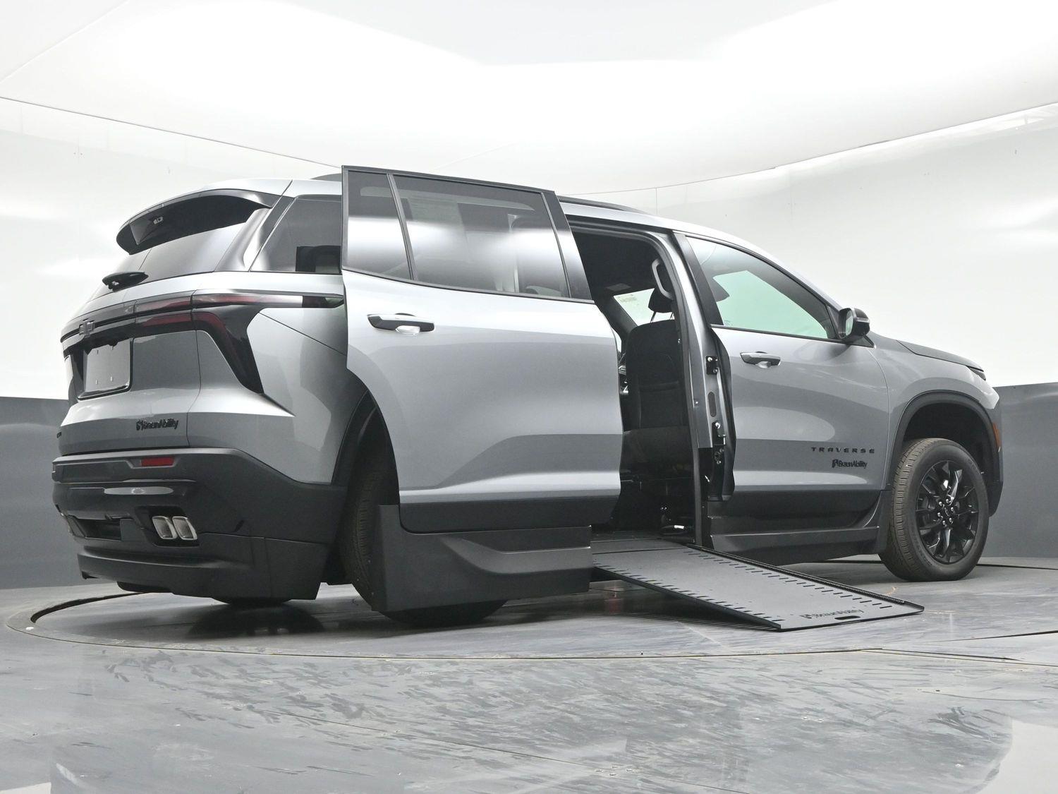 New 2026 Chevrolet Traverse 1LT