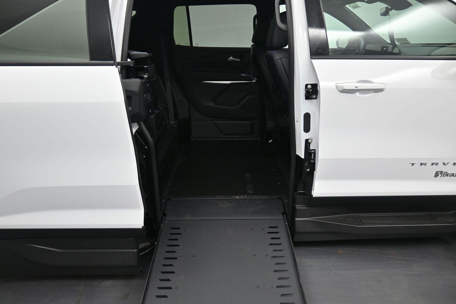 New 2026 Chevrolet Traverse 1LT