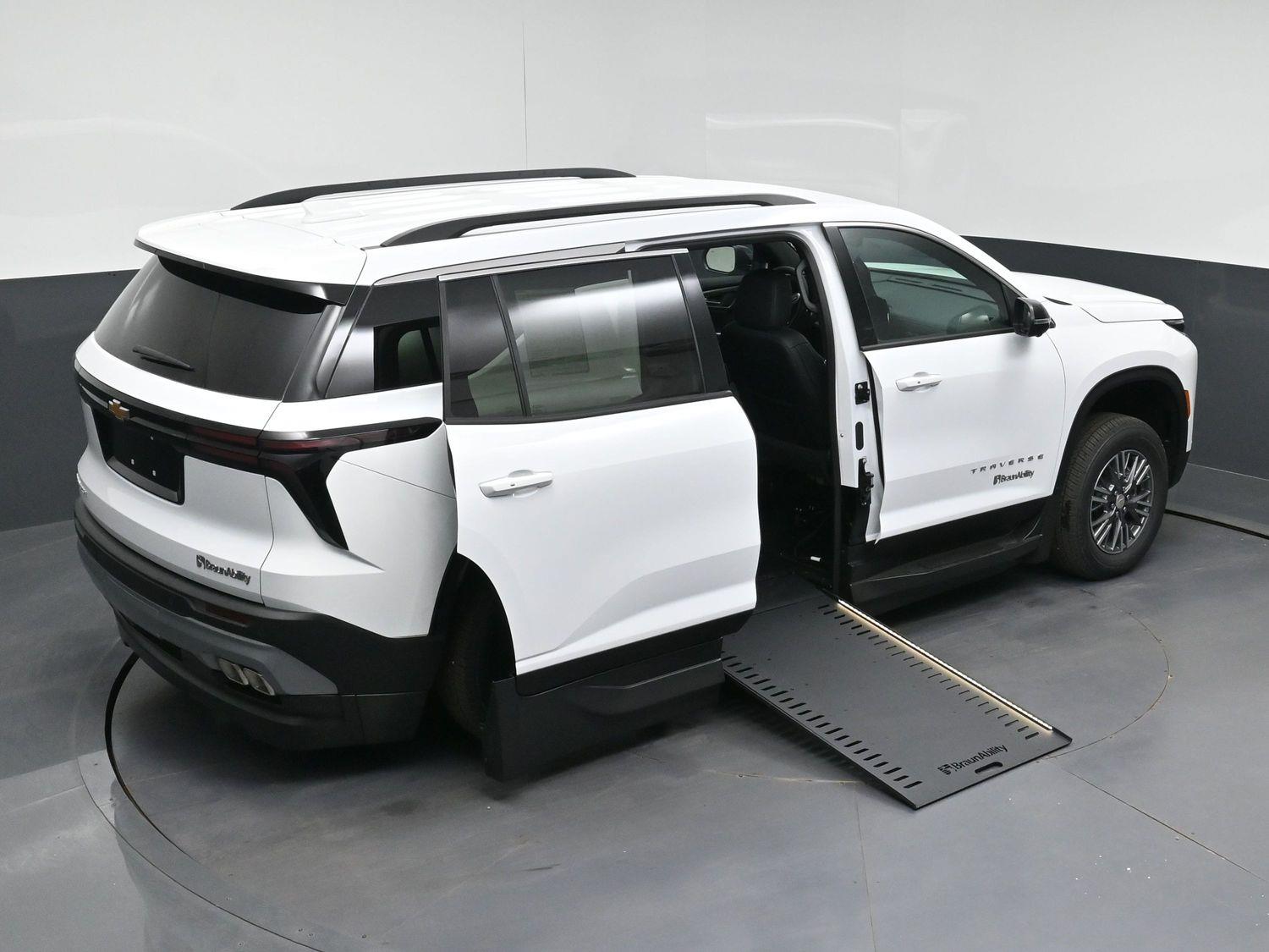 New 2026 Chevrolet Traverse 1LT