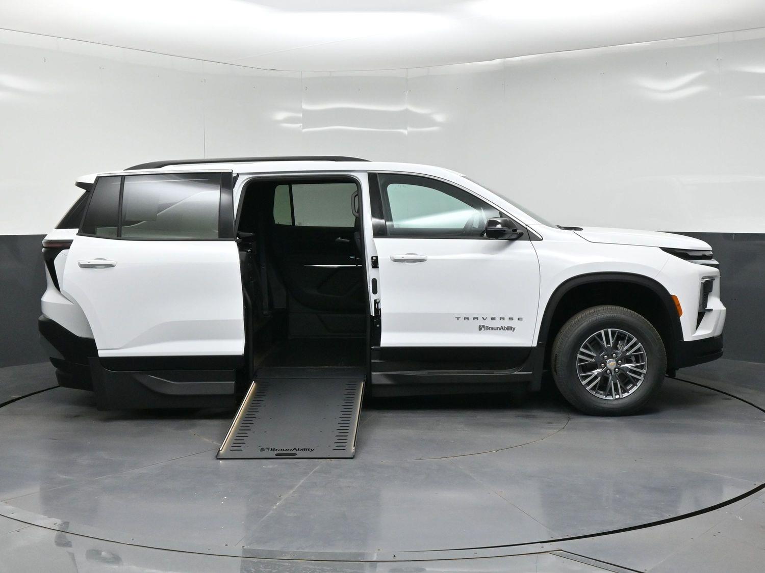 New 2026 Chevrolet Traverse 1LT