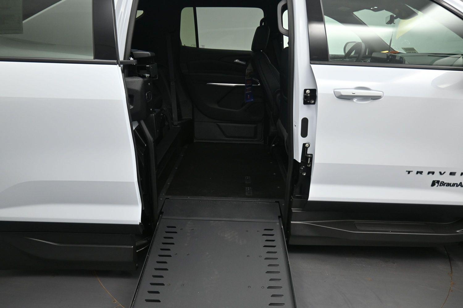 New 2026 Chevrolet Traverse 1LT