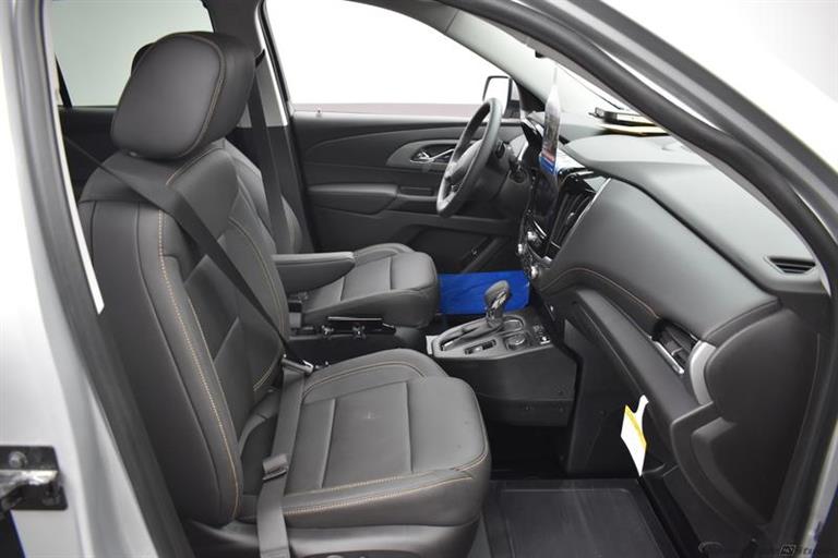 2021 Chevrolet Traverse 2LT | BraunAbility