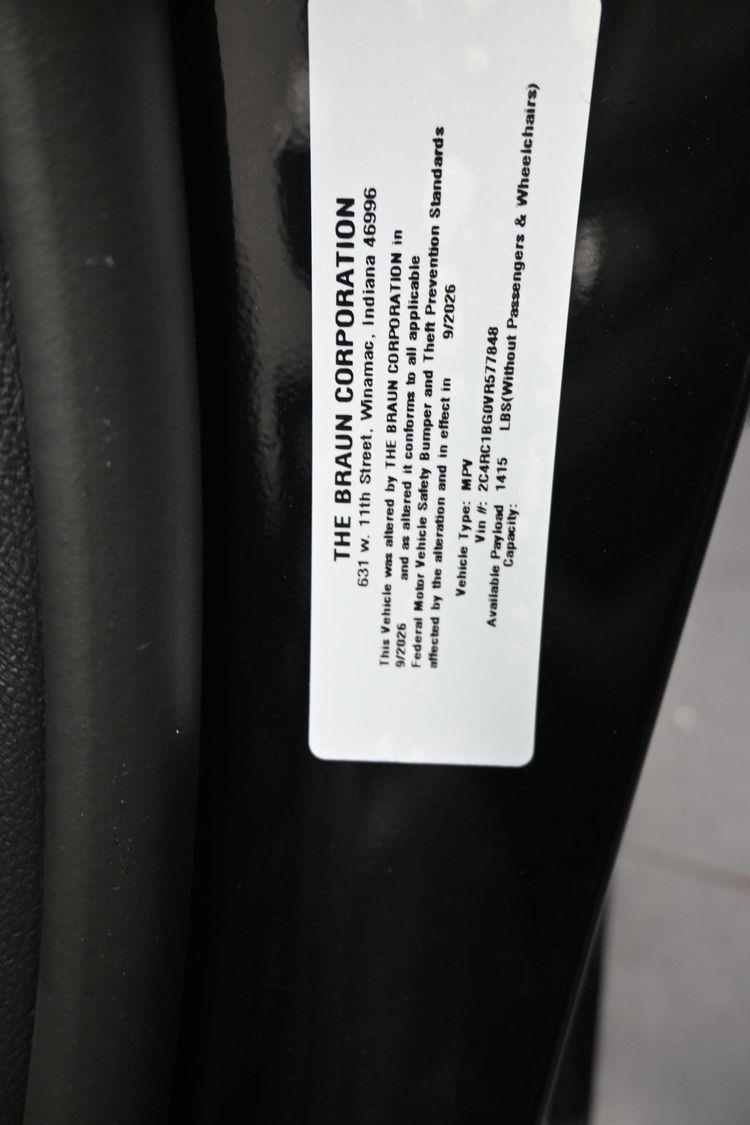 New 2027 Chrysler Pacifica Select