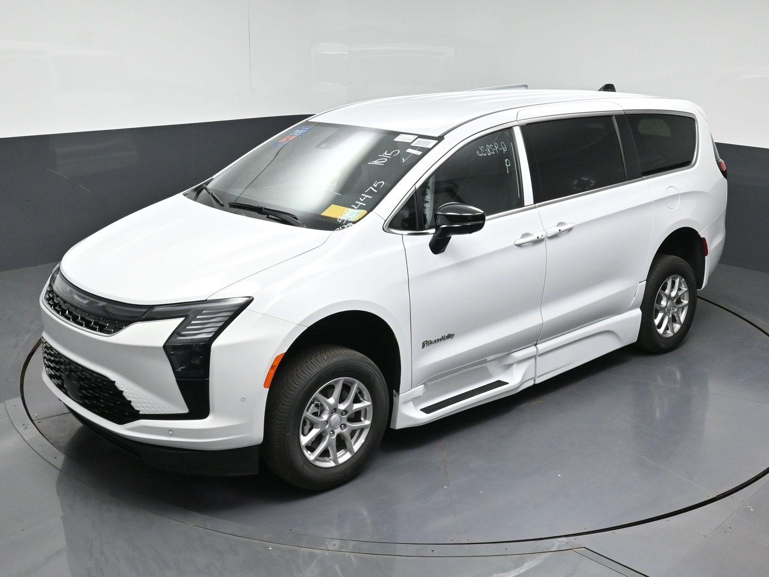 New 2027 Chrysler Pacifica Pacifica