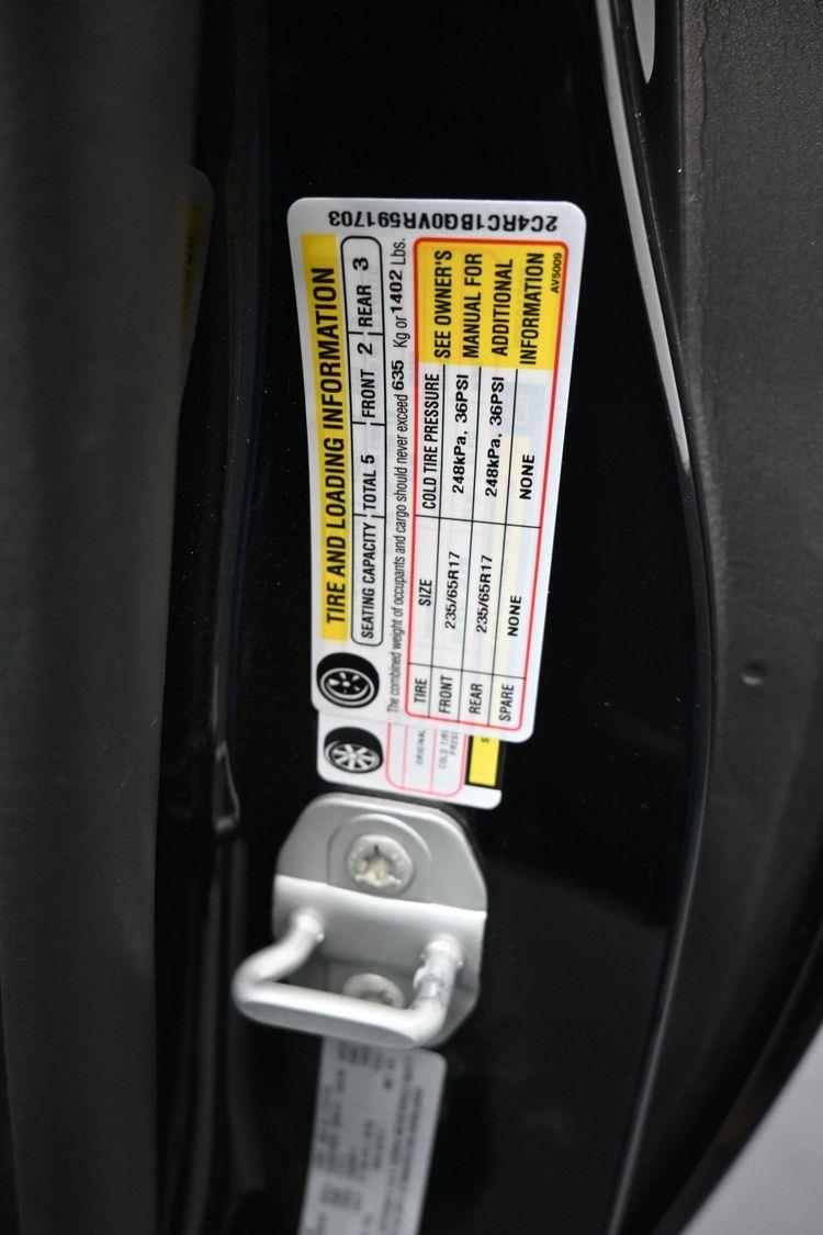 New 2027 Chrysler Pacifica Select