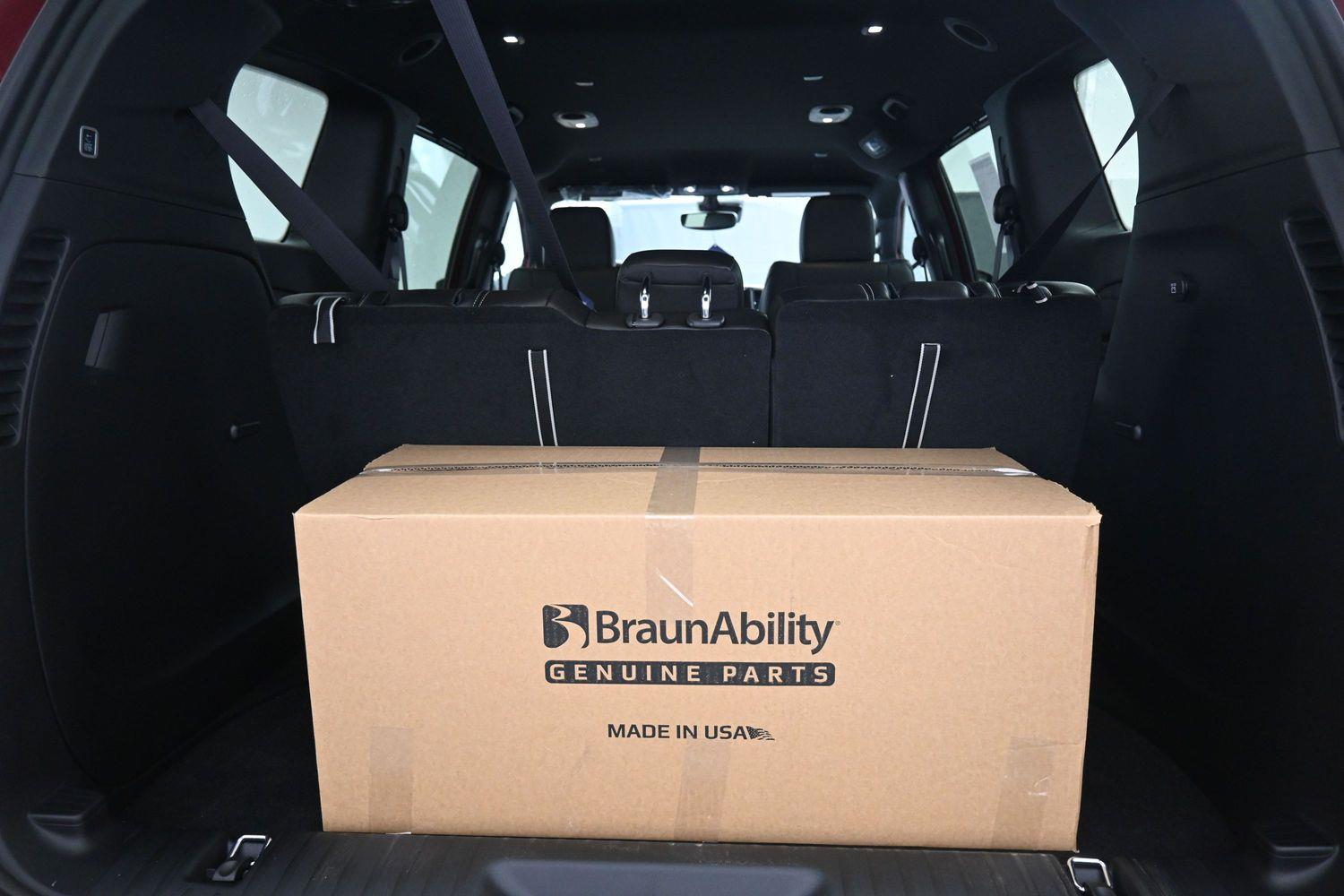 New 2027 Chrysler Pacifica Select