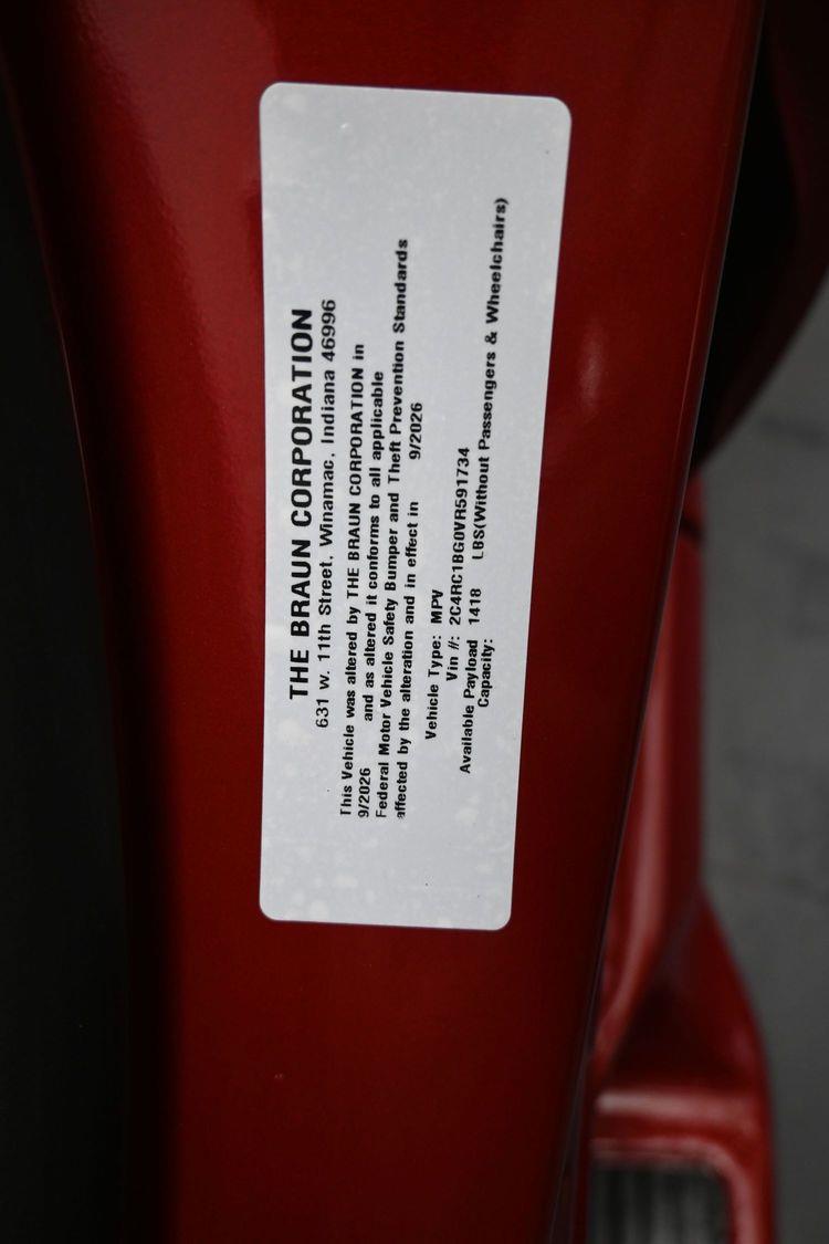 New 2027 Chrysler Pacifica Select