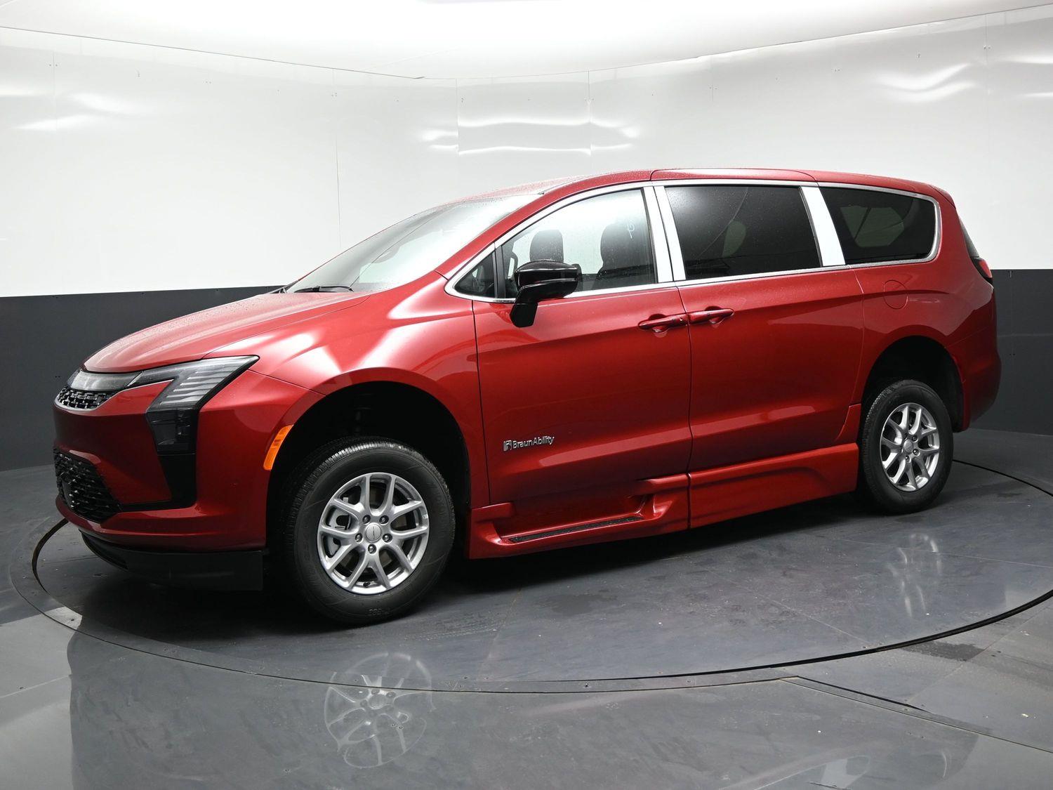 New 2027 Chrysler Pacifica Select