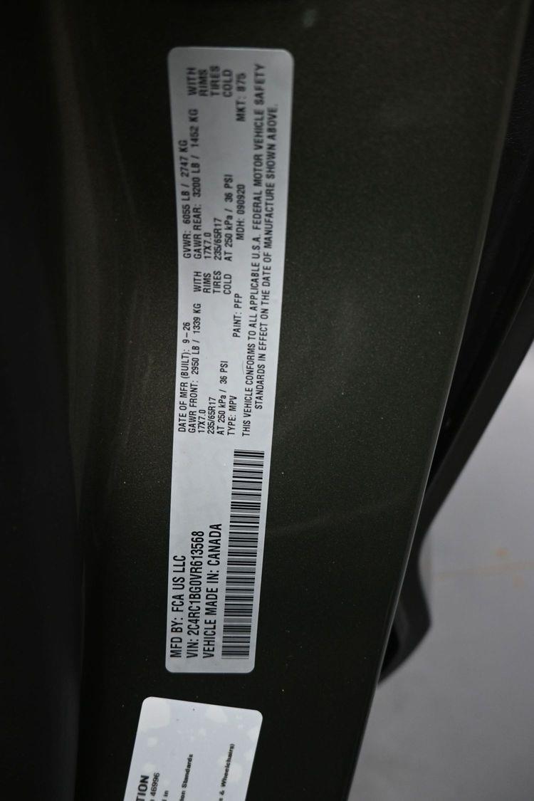 New 2027 Chrysler Pacifica Select