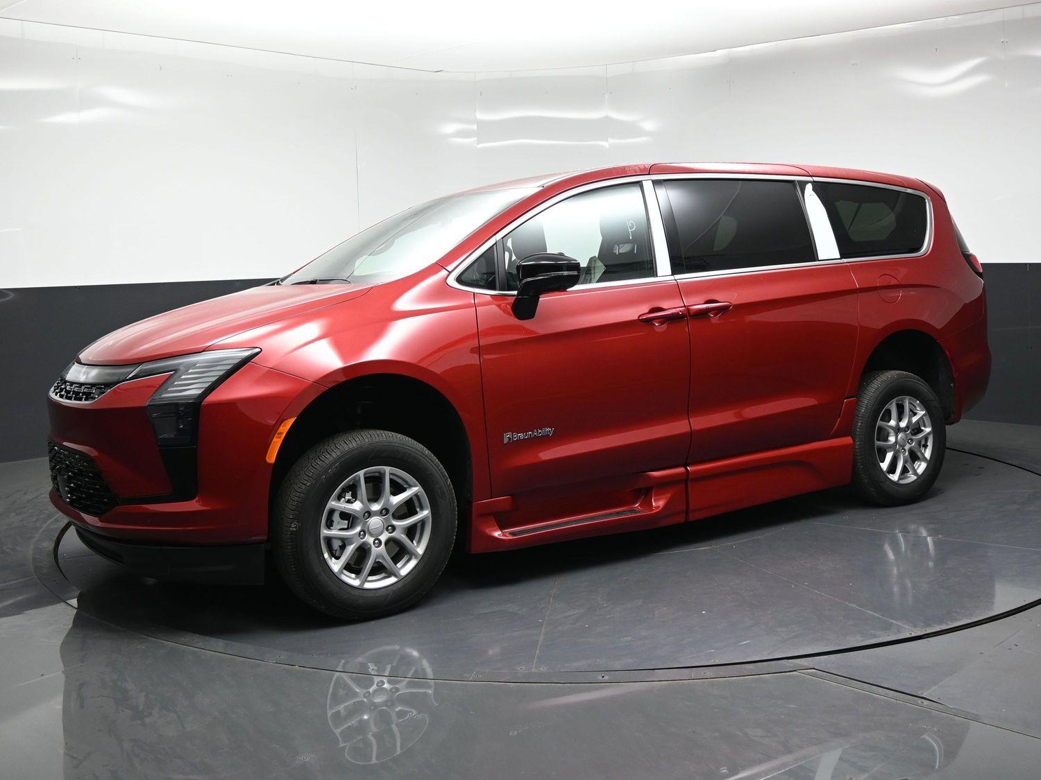 New 2027 Chrysler Pacifica Select