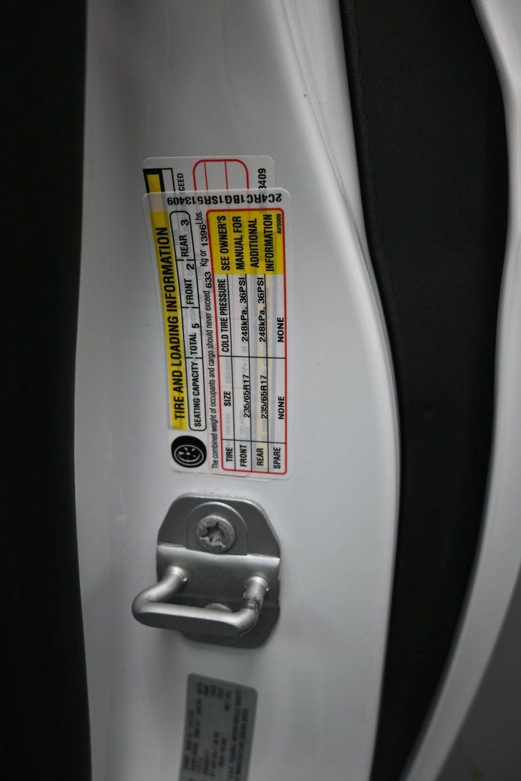 Certified Pre-Owned 2025 Chrysler Pacifica Select