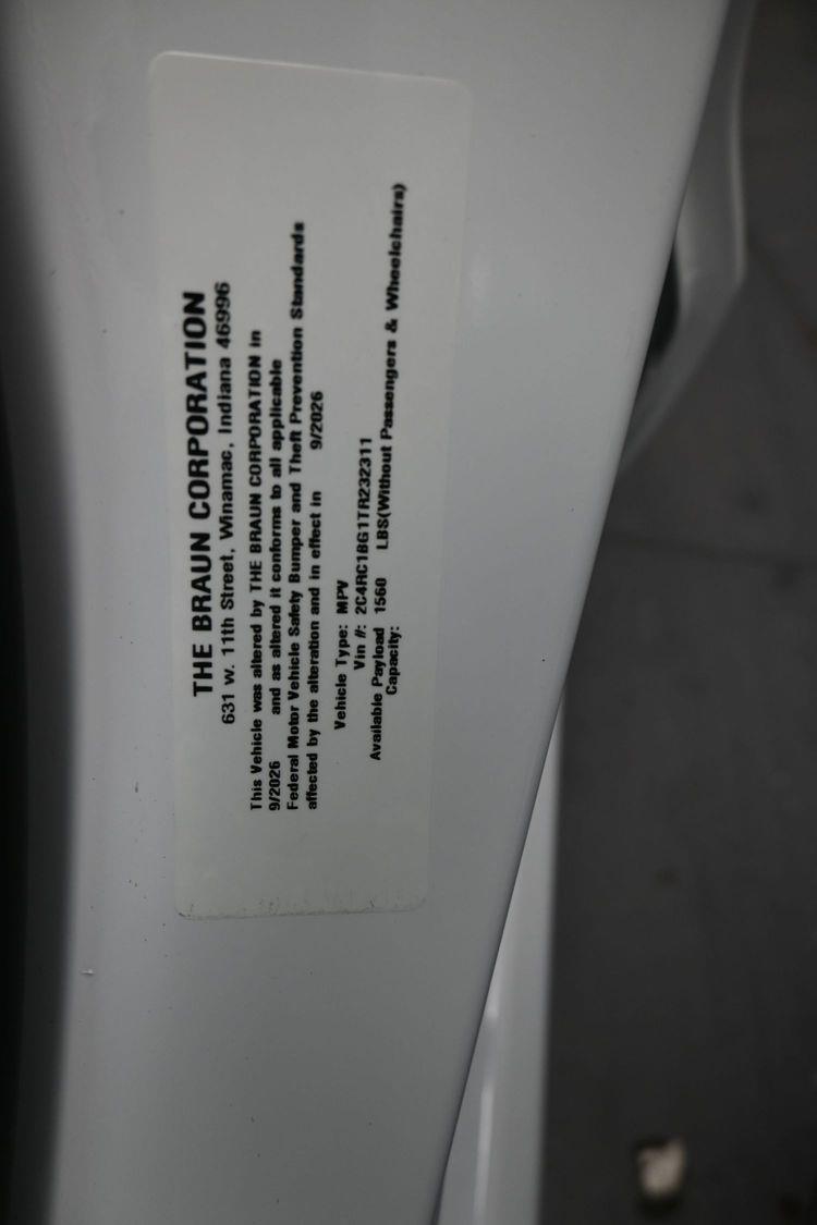 New 2026 Chrysler Pacifica Select