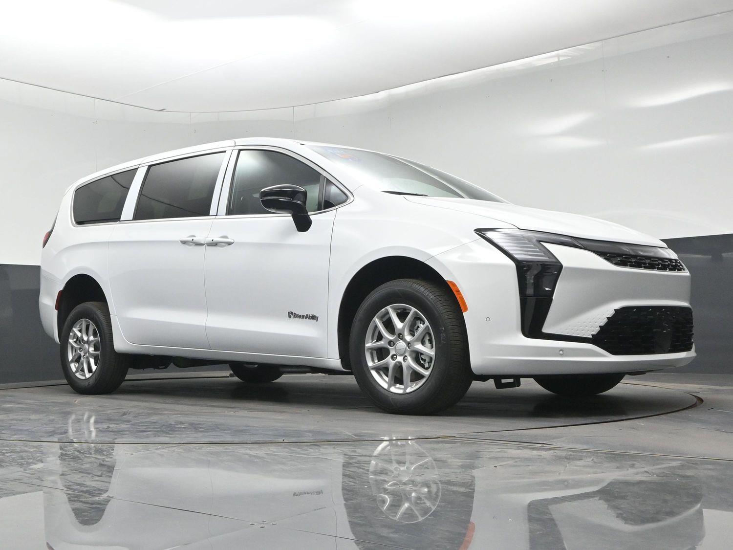 New 2027 Chrysler Pacifica Select