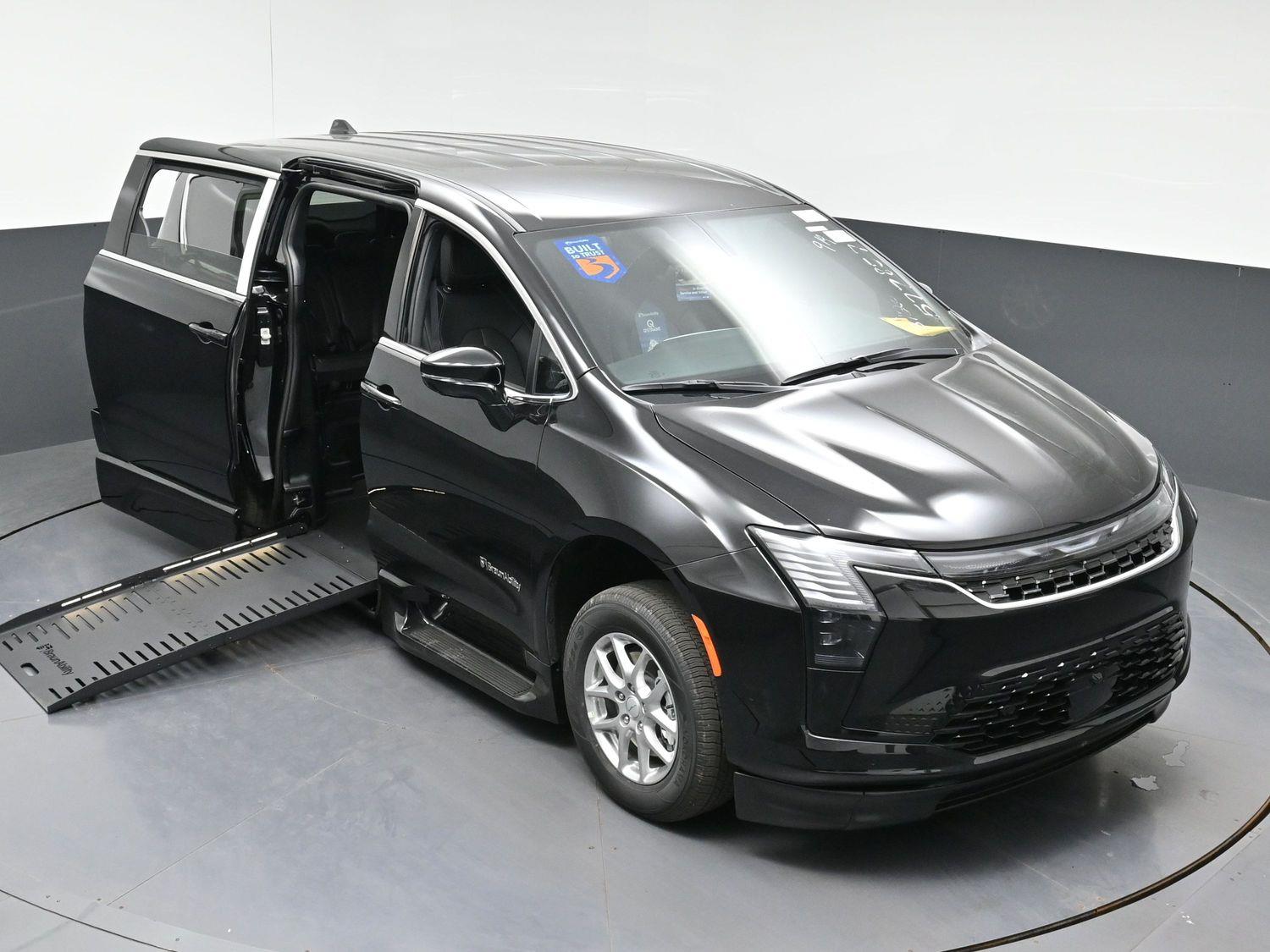 New 2027 Chrysler Pacifica Select