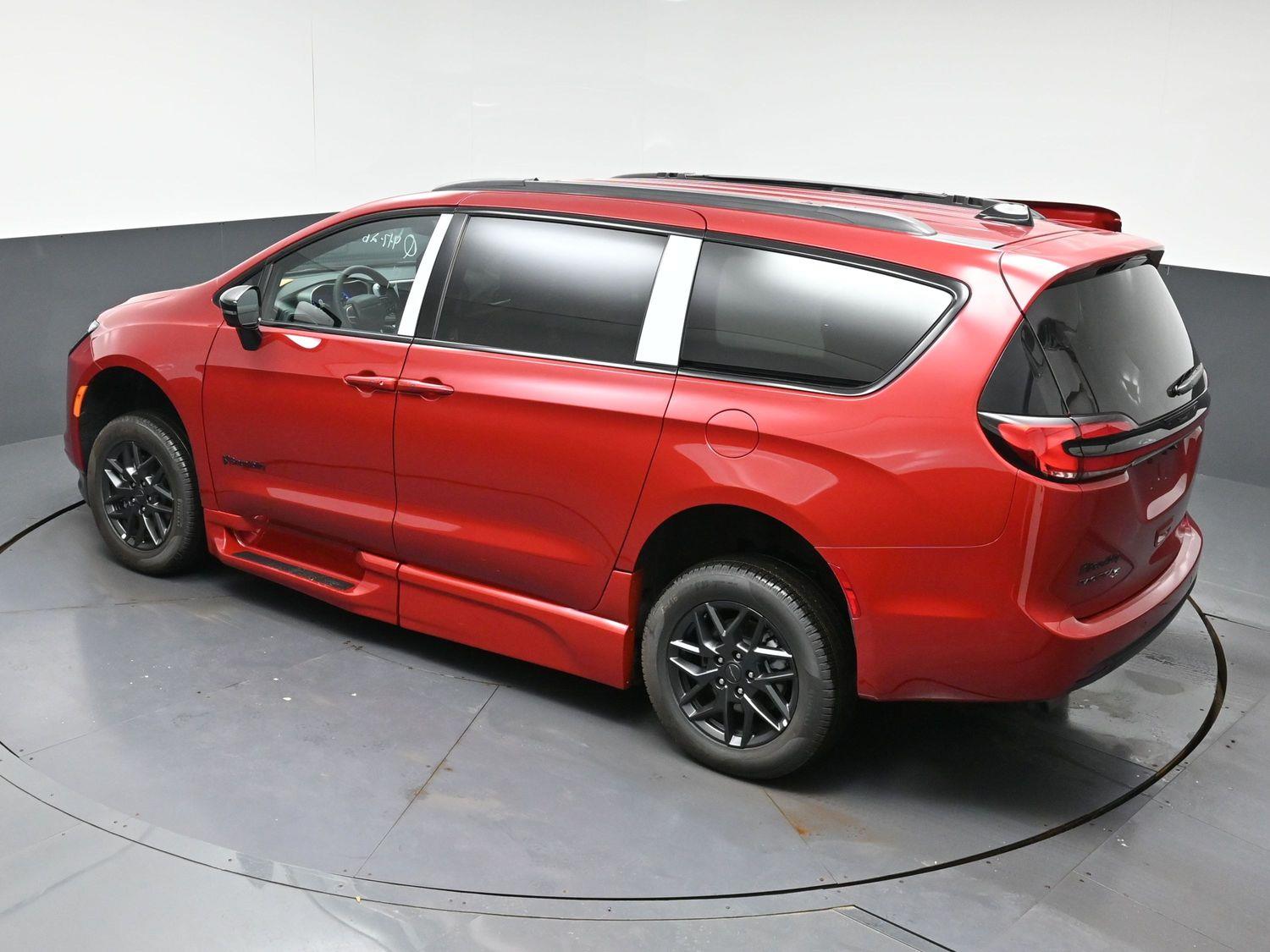 New 2027 Chrysler Pacifica Pacifica