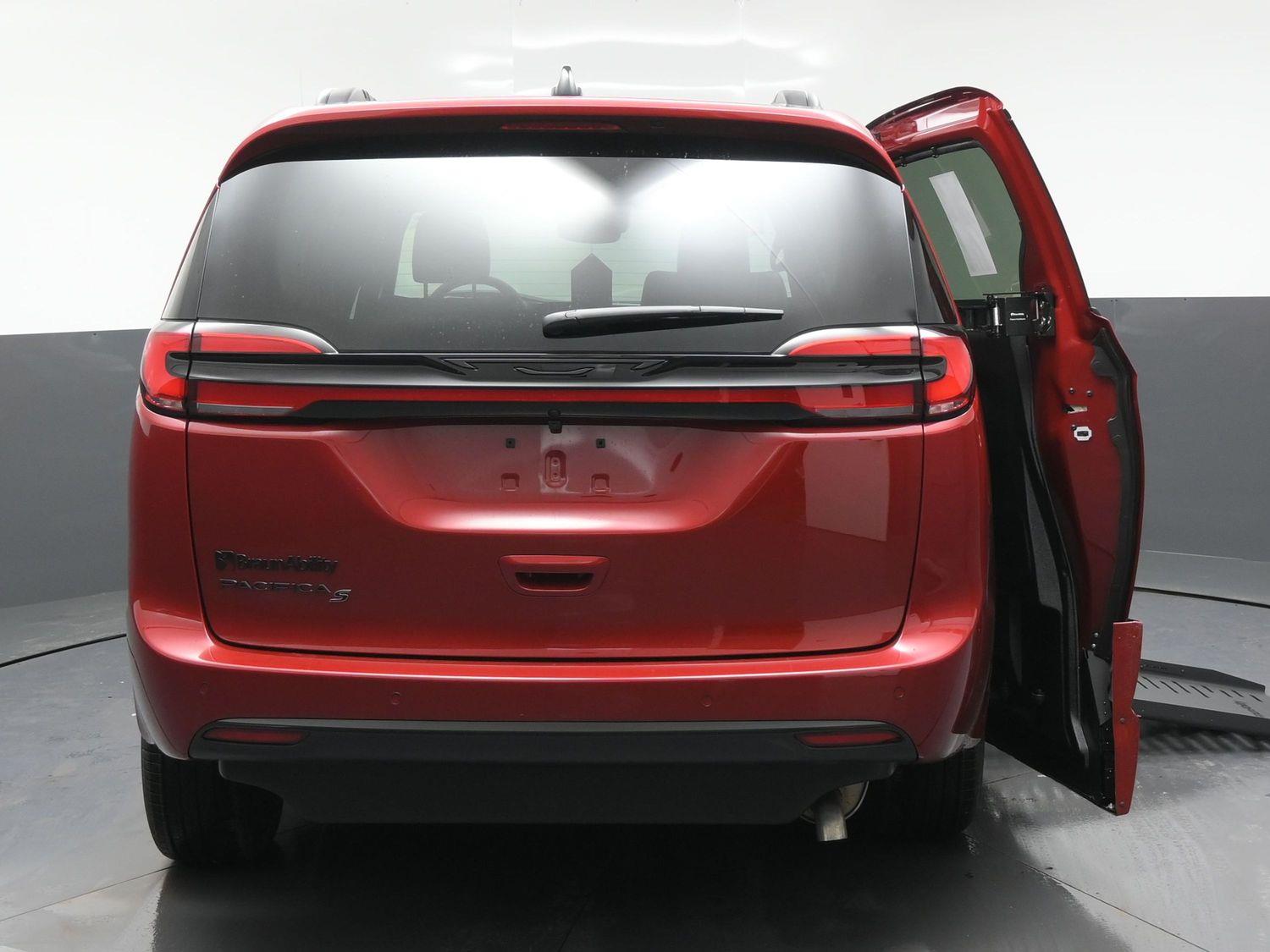 New 2027 Chrysler Pacifica Pacifica
