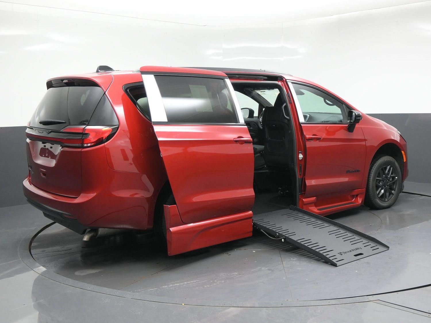 New 2027 Chrysler Pacifica Pacifica
