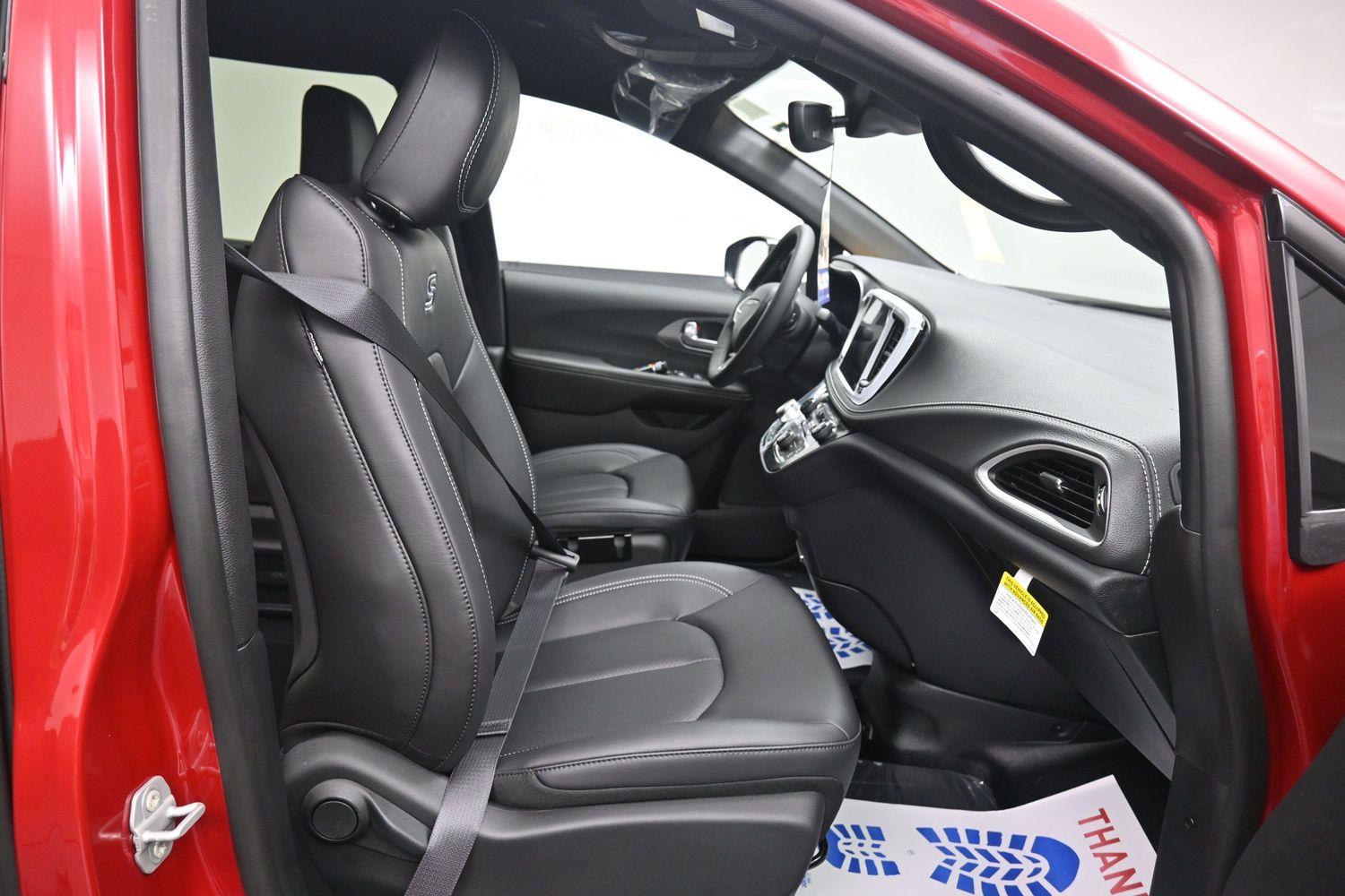 New 2027 Chrysler Pacifica Pacifica