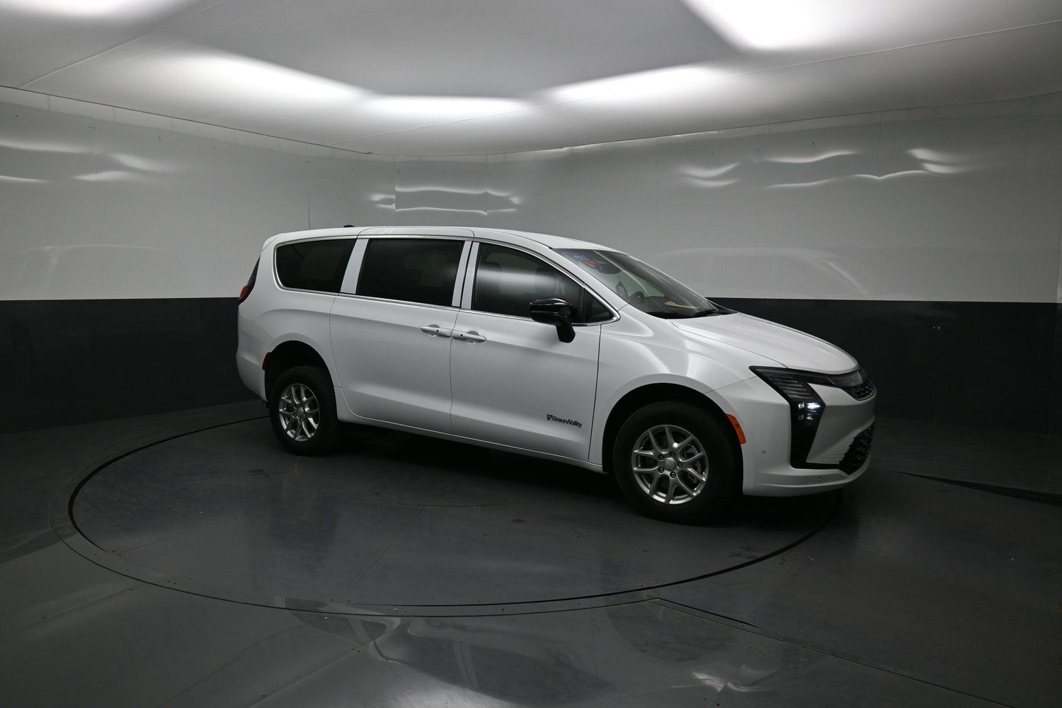 New 2027 Chrysler Pacifica Pacifica
