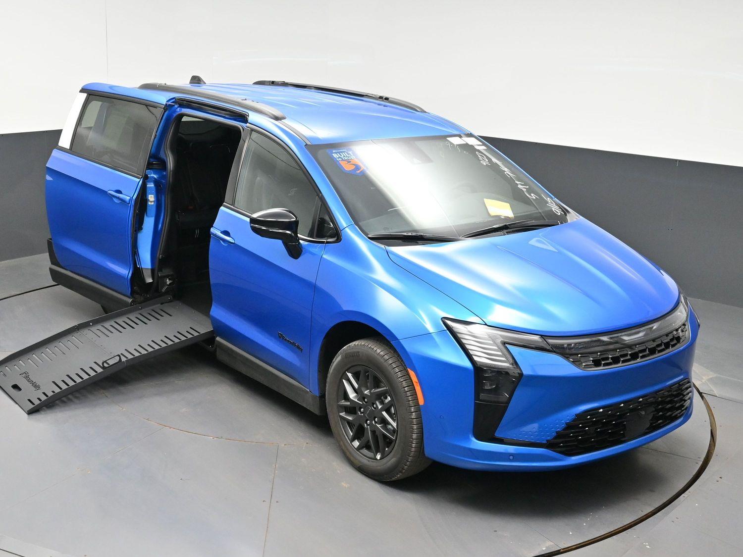 New 2027 Chrysler Pacifica Select