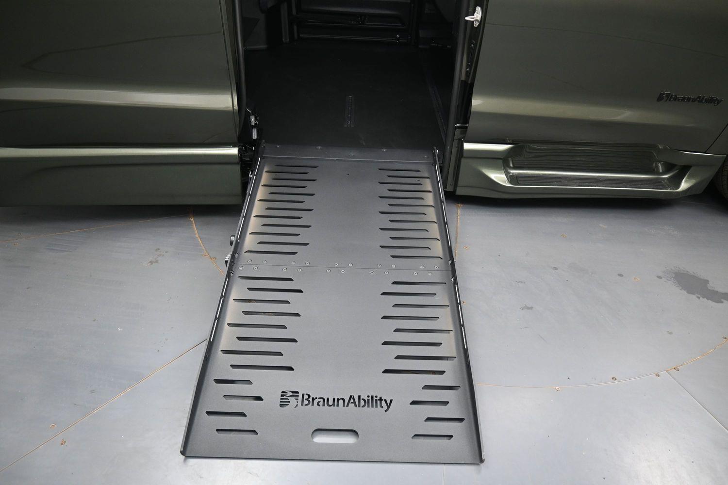 New 2027 Chrysler Pacifica Select