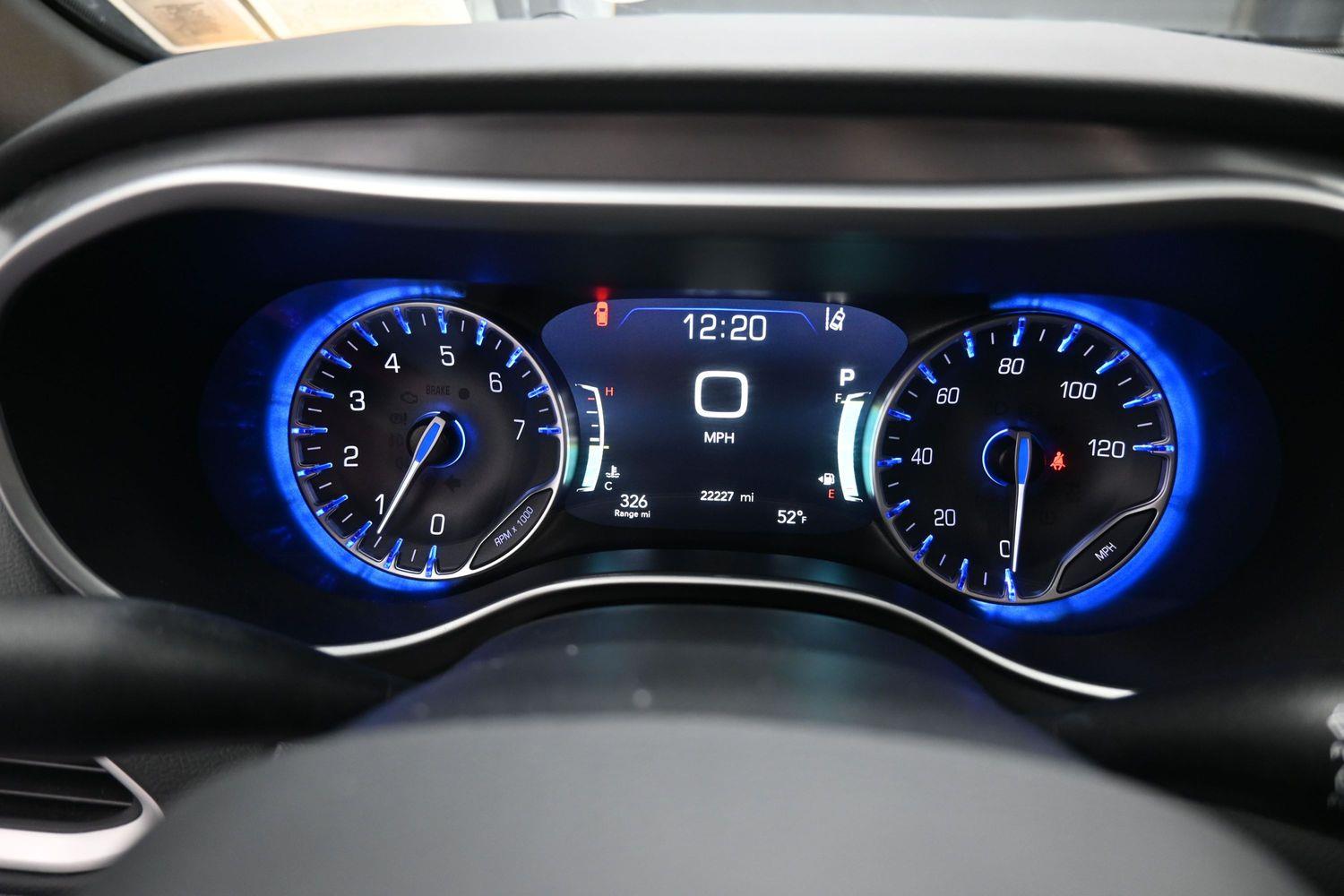 Pre-Owned 2026 Chrysler Pacifica Select
