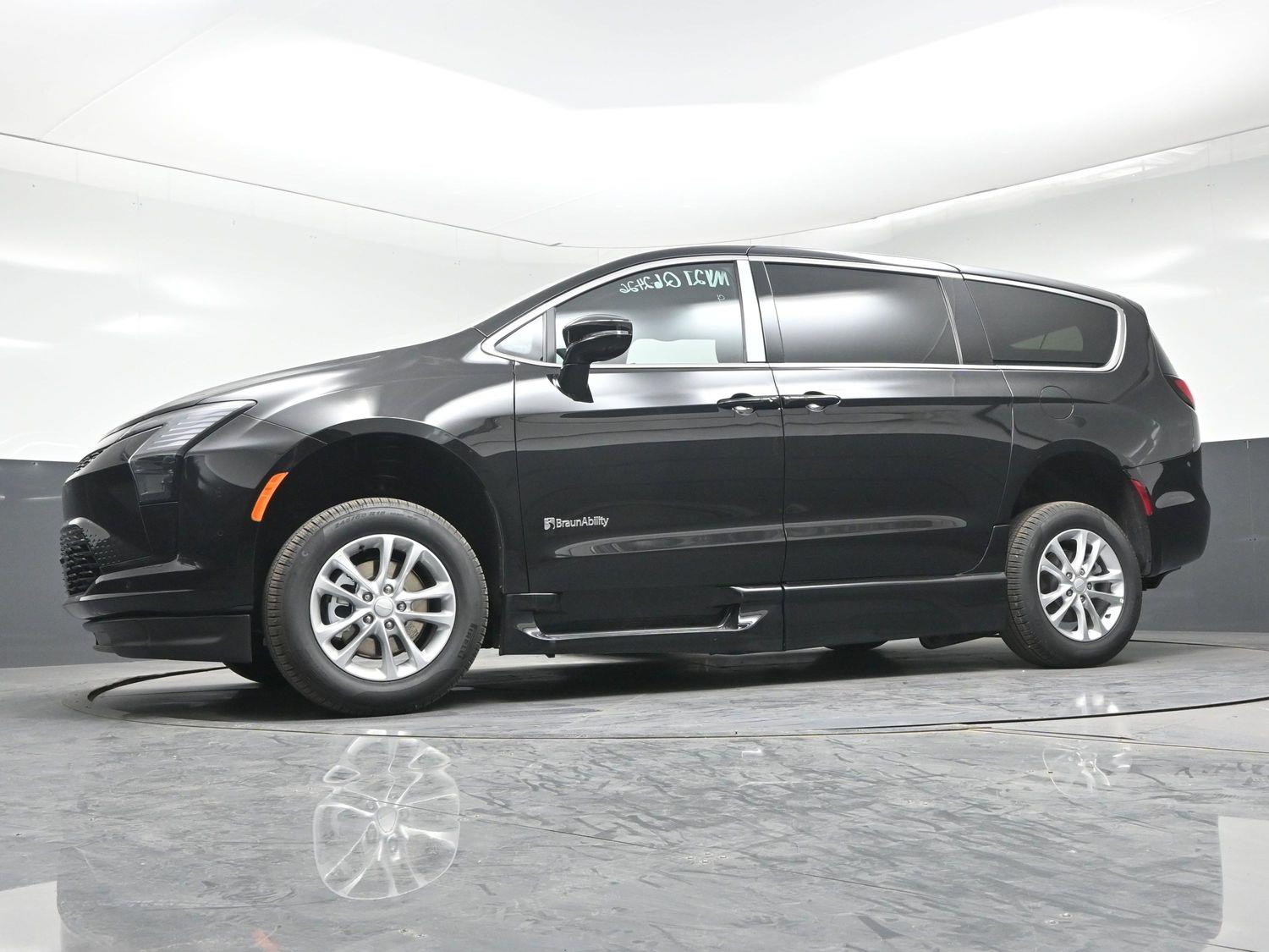 New 2027 Chrysler Pacifica Pacifica