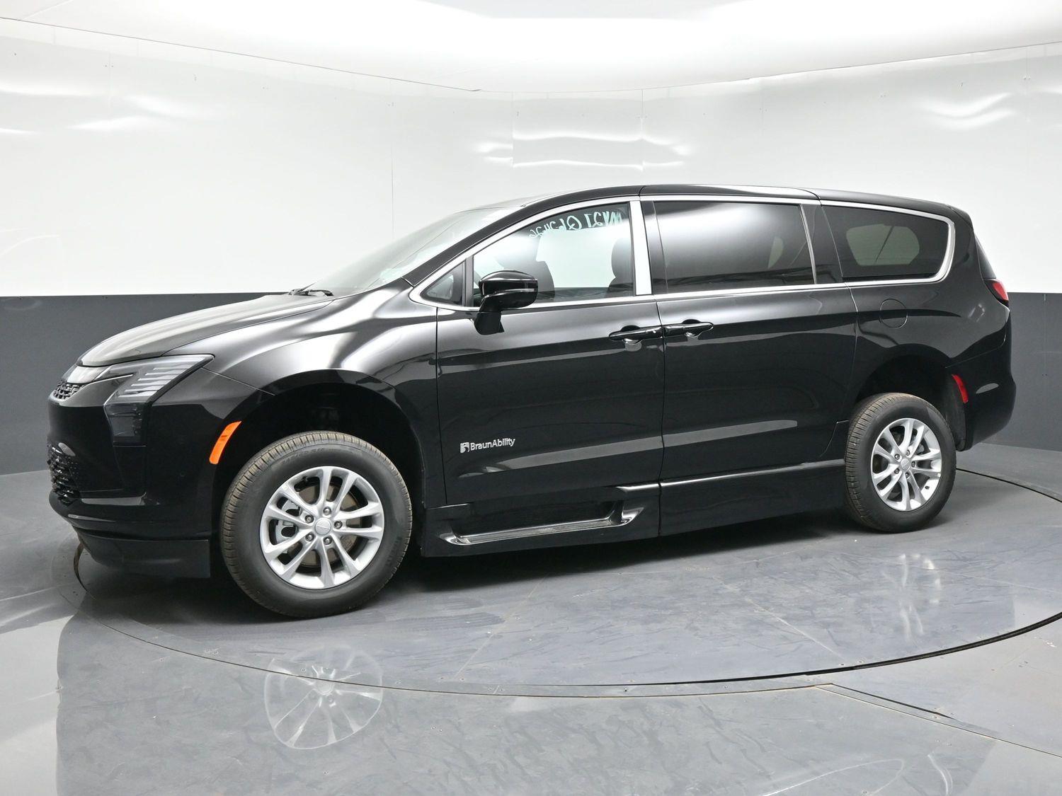 New 2027 Chrysler Pacifica Pacifica