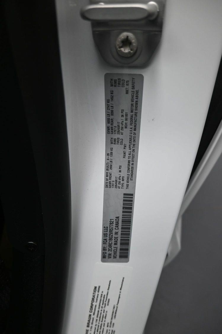 New 2027 Chrysler Pacifica Select
