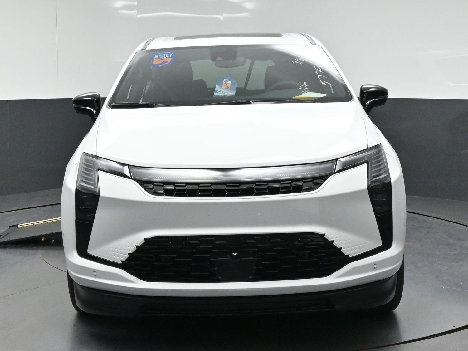 New 2027 Chrysler Pacifica Select
