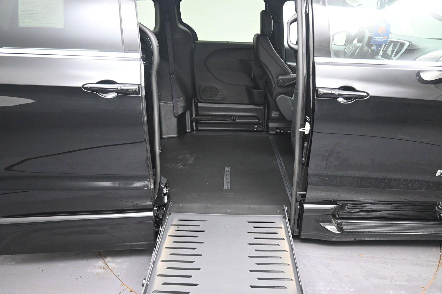 New 2027 Chrysler Pacifica Pacifica