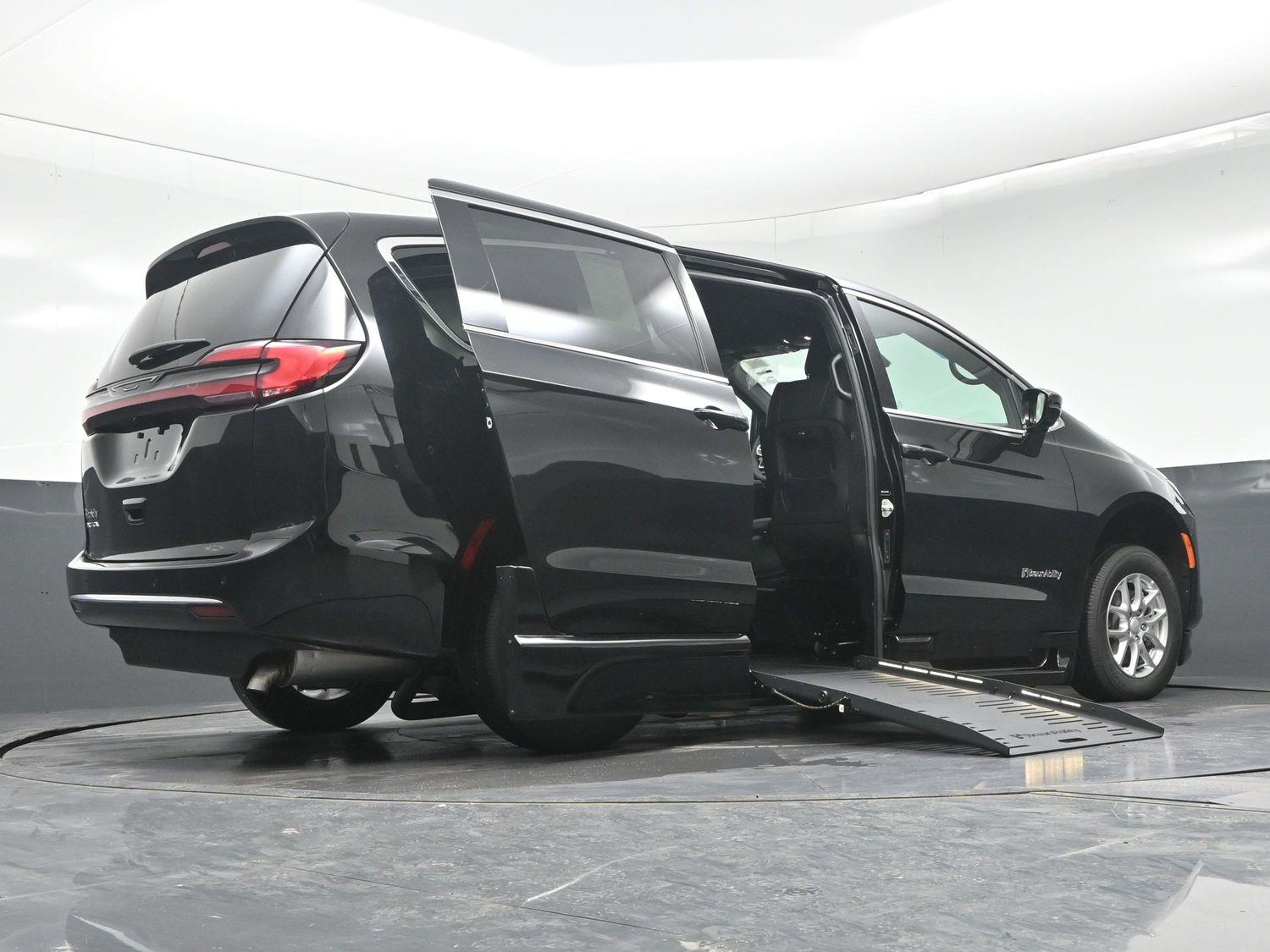 New 2027 Chrysler Pacifica Pacifica