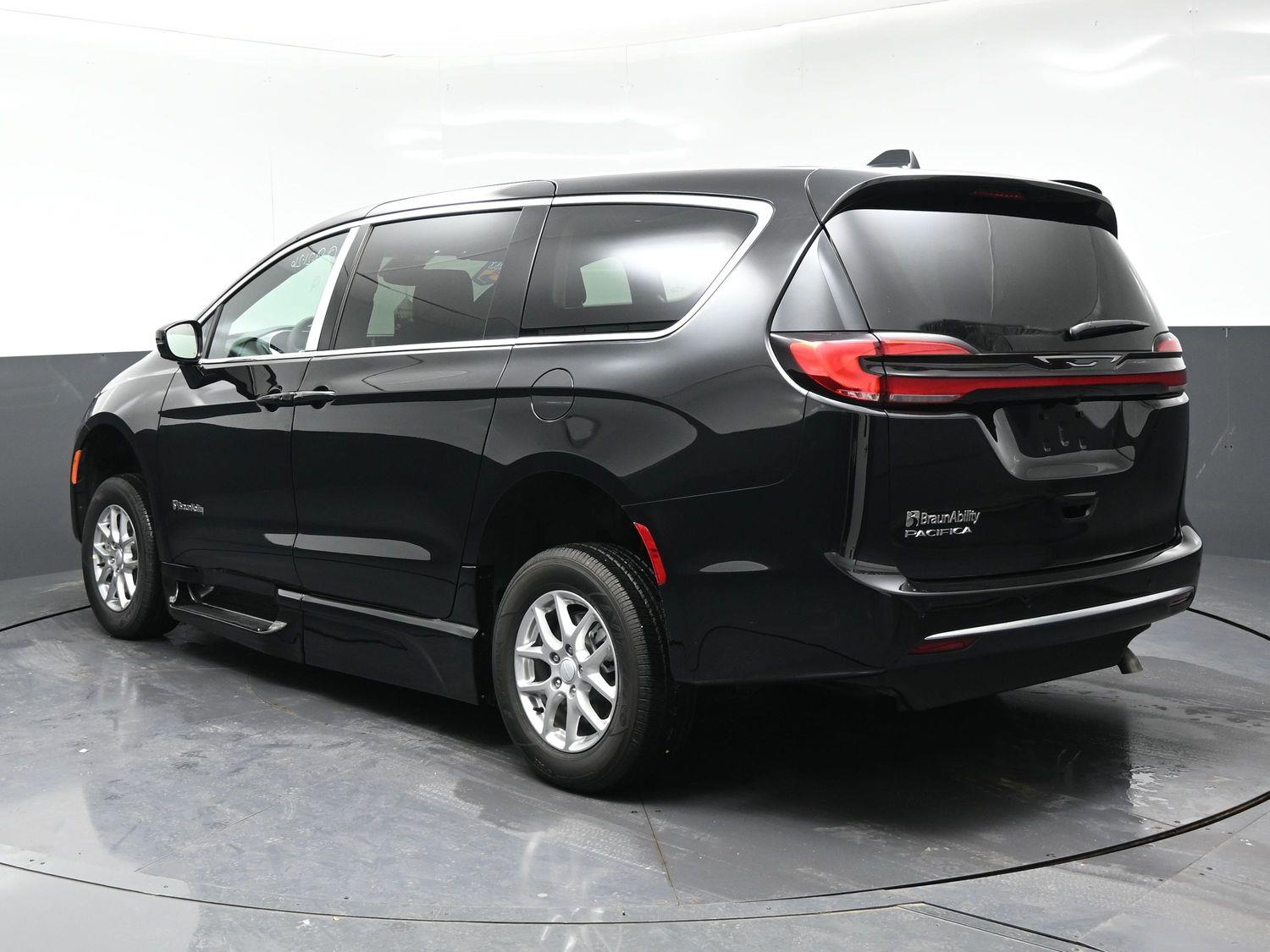 New 2027 Chrysler Pacifica Pacifica