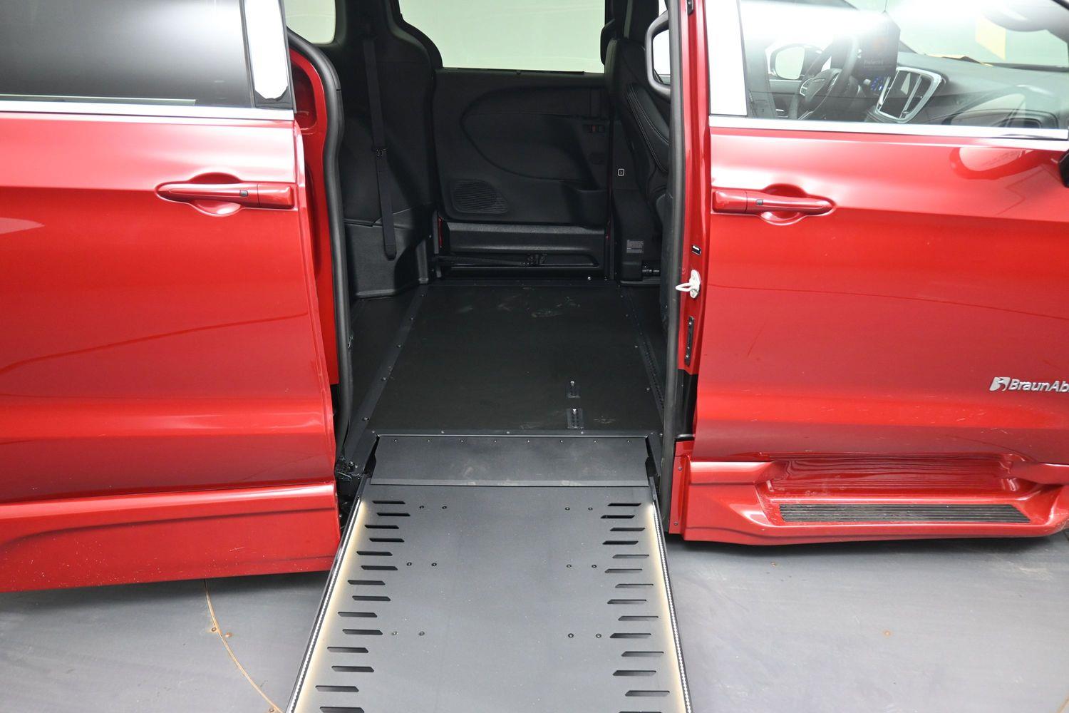 New 2027 Chrysler Pacifica Select
