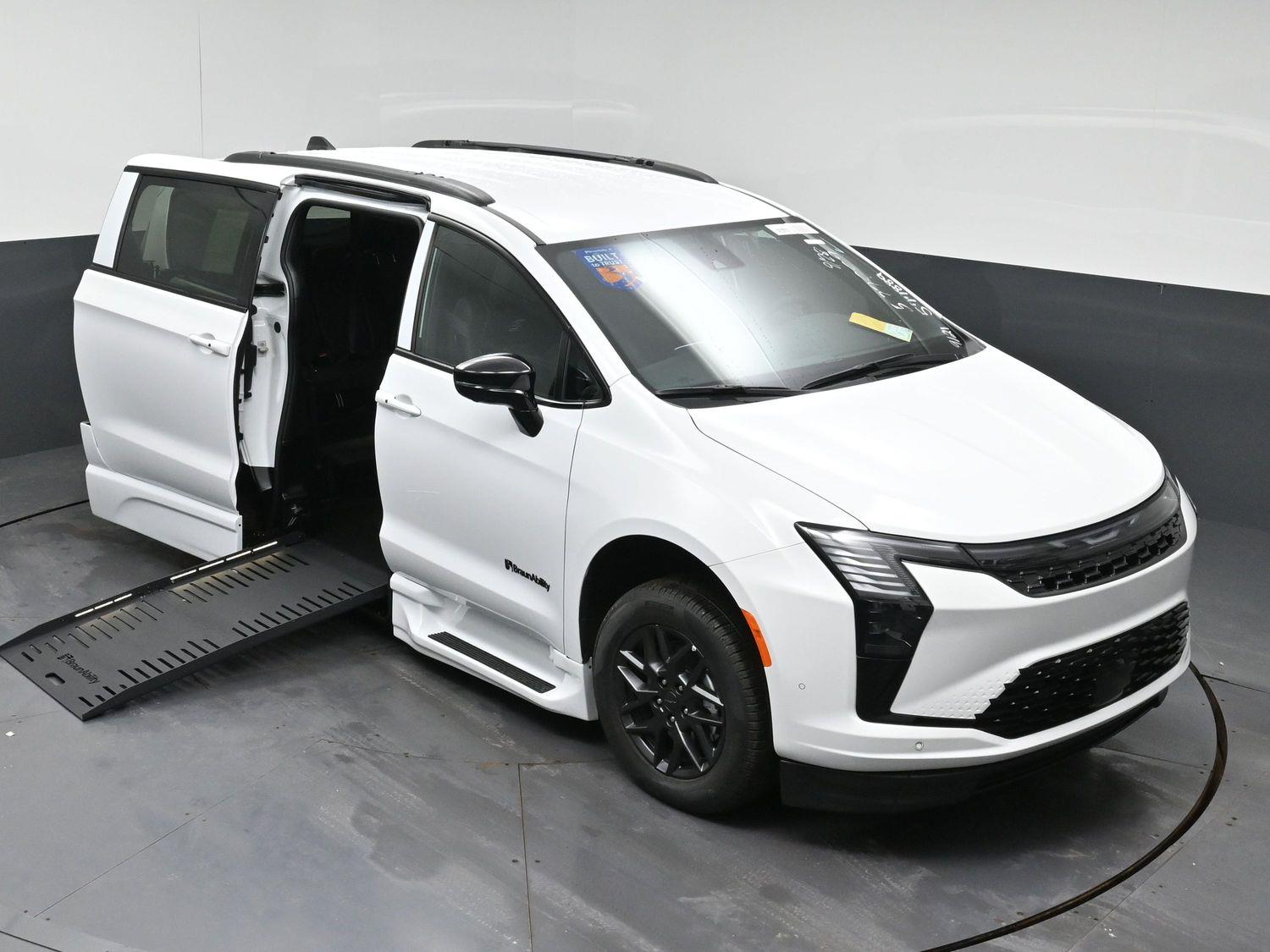 New 2027 Chrysler Pacifica Pacifica