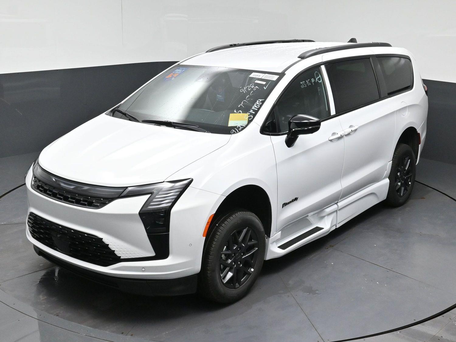 New 2027 Chrysler Pacifica Pacifica