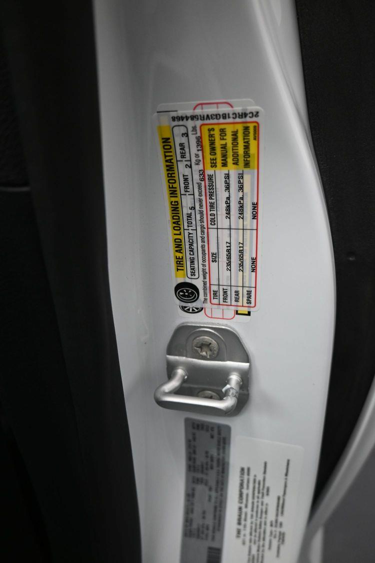 New 2027 Chrysler Pacifica Select