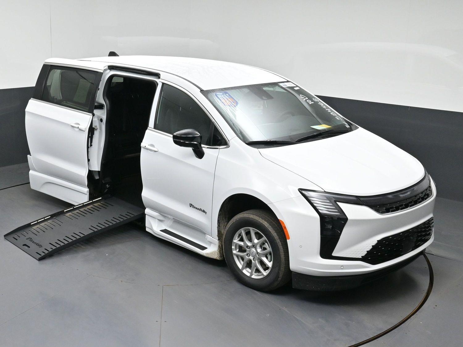 New 2027 Chrysler Pacifica Select