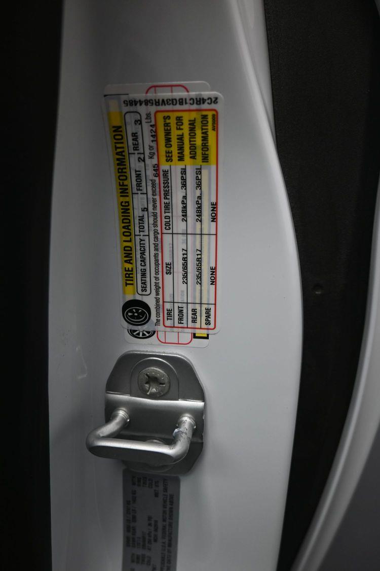 New 2027 Chrysler Pacifica Select