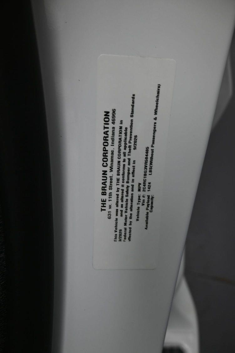 New 2027 Chrysler Pacifica Select
