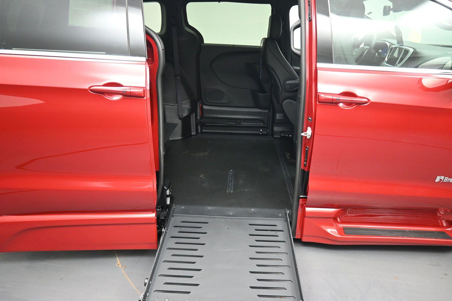 New 2027 Chrysler Pacifica Pacifica