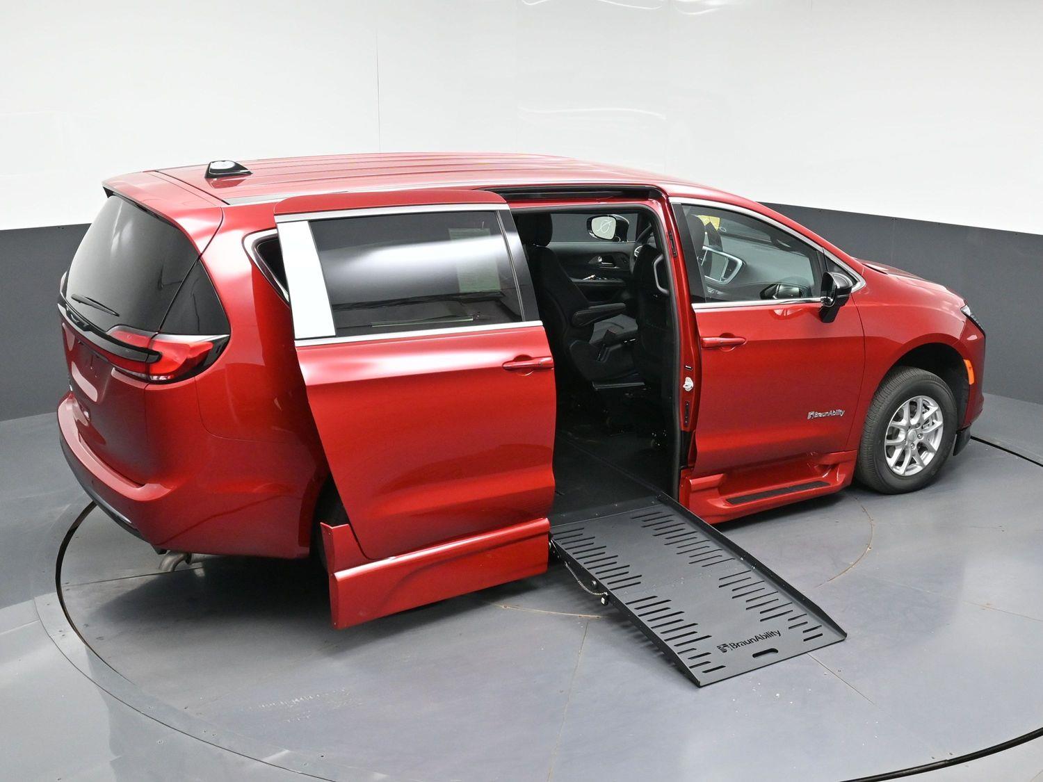 New 2027 Chrysler Pacifica Pacifica