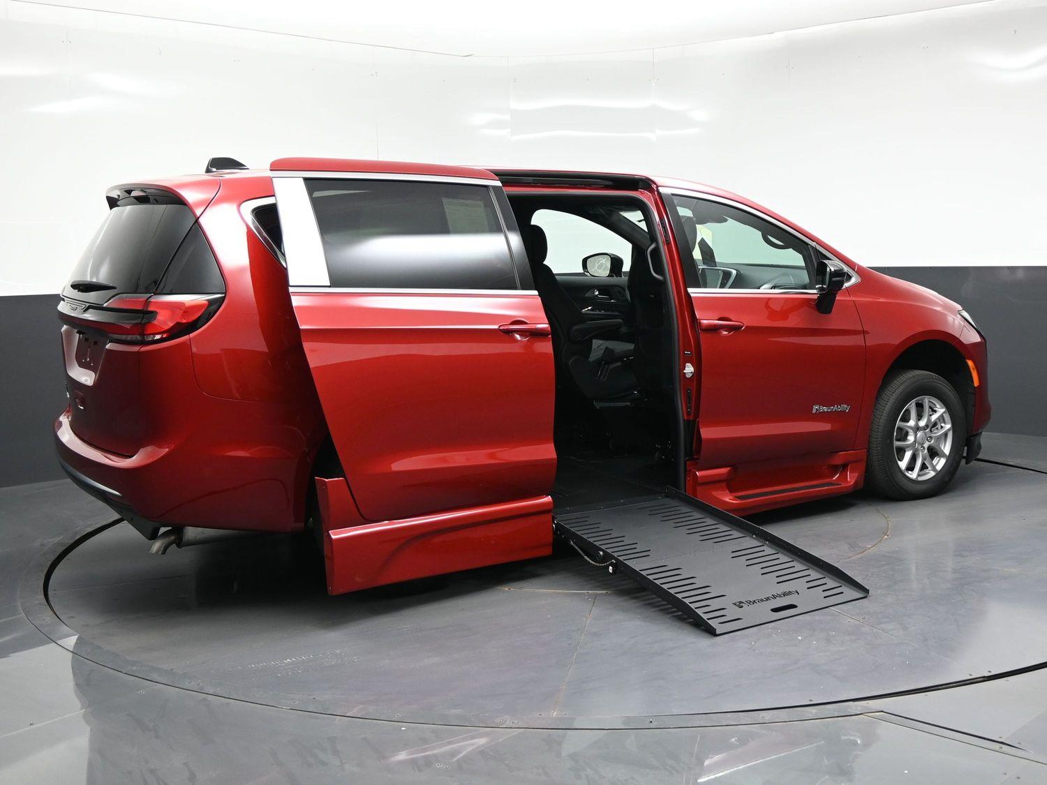 New 2027 Chrysler Pacifica Pacifica
