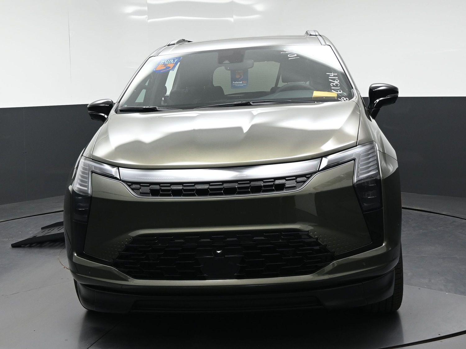 New 2027 Chrysler Pacifica Select