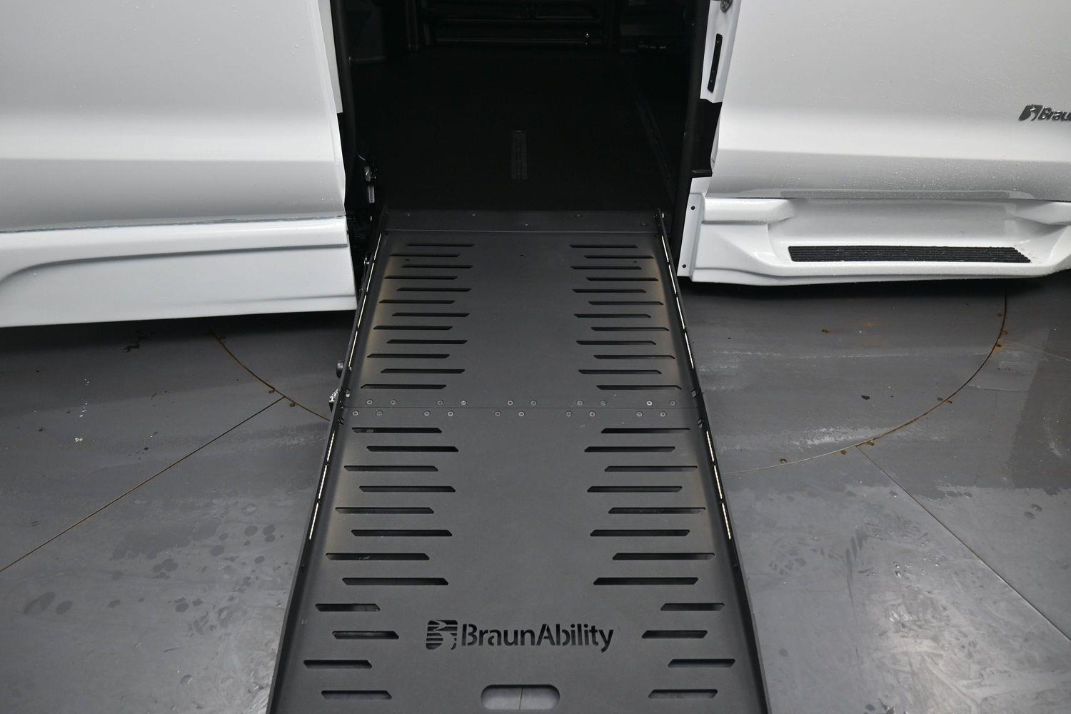 New 2027 Chrysler Pacifica Select
