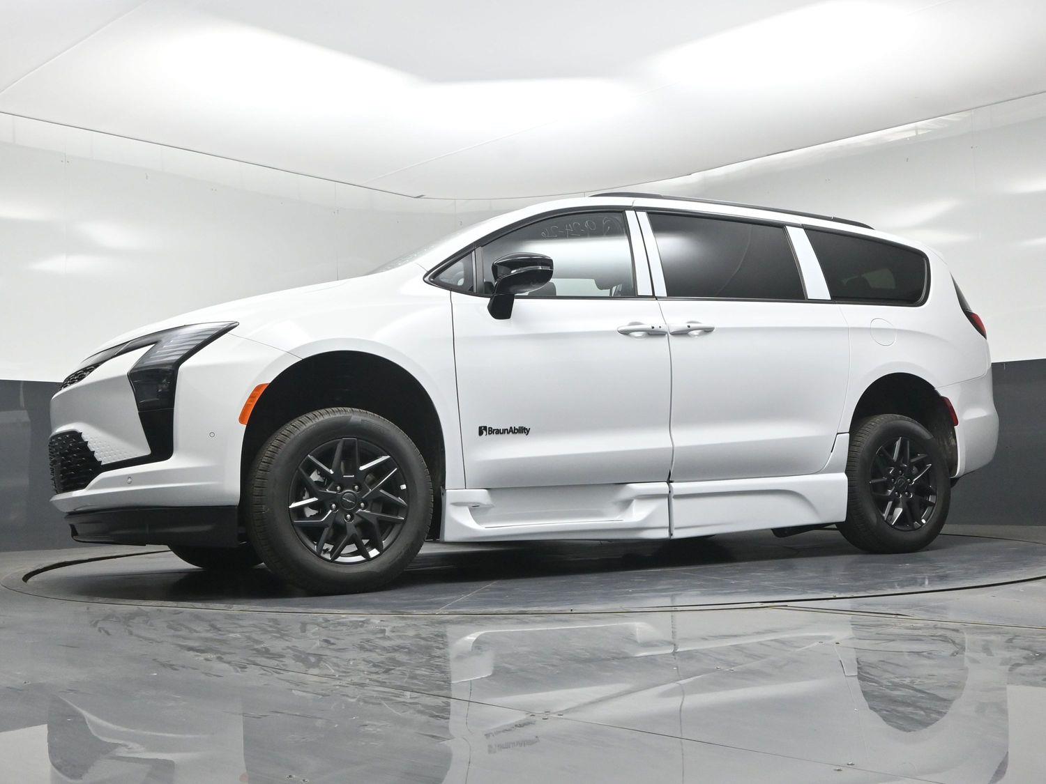 New 2027 Chrysler Pacifica Pacifica