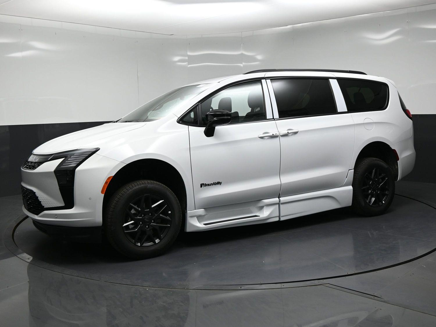 New 2027 Chrysler Pacifica Pacifica