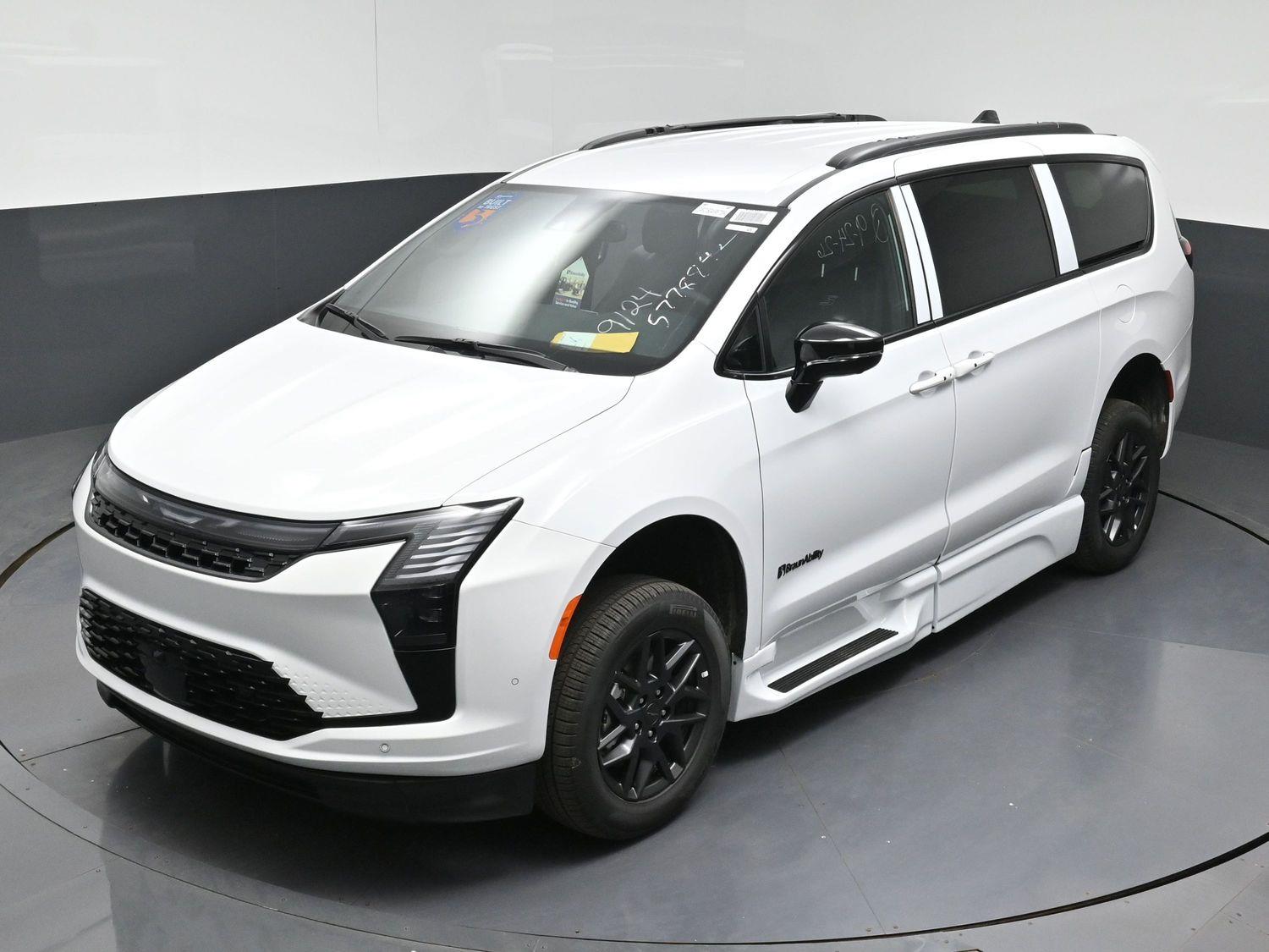 New 2027 Chrysler Pacifica Pacifica