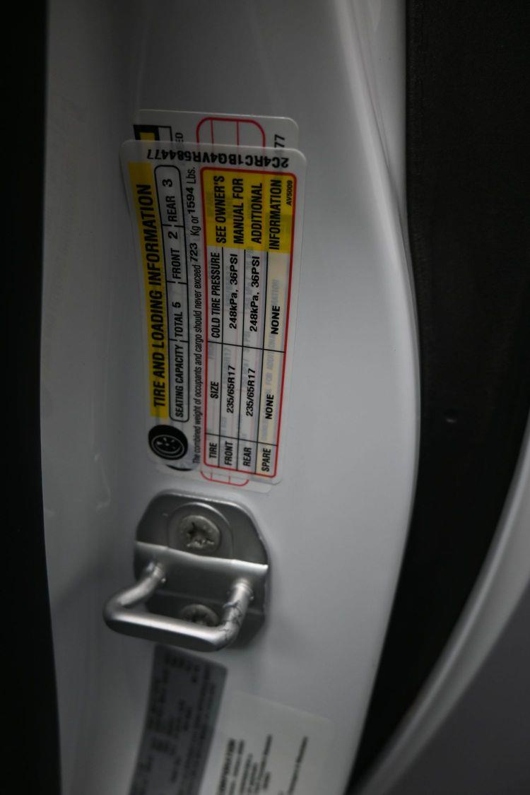 New 2027 Chrysler Pacifica Select